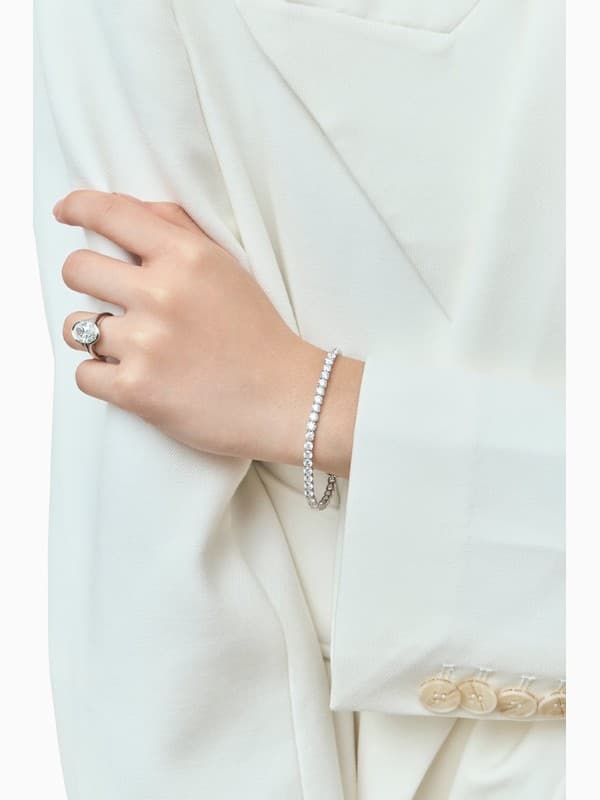 Vandam Round Brilliant Cut Tennis Bracelet product image